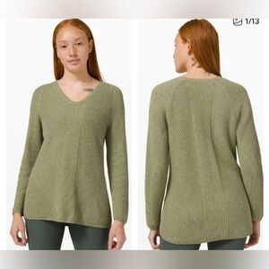 Lululemon Knit Blend Textured Pulllover
Heathered Rosemary Green